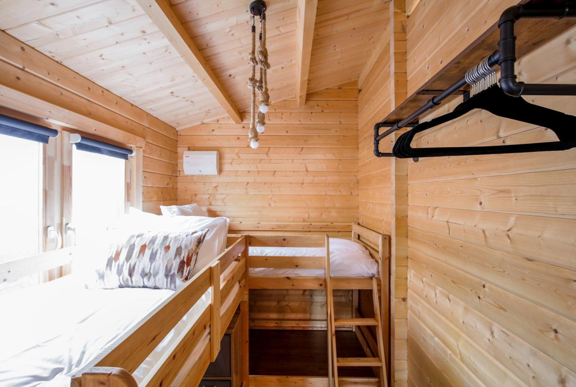 The Baltic Cabin - Cains Brewery Village Ліверпуль Екстер'єр фото