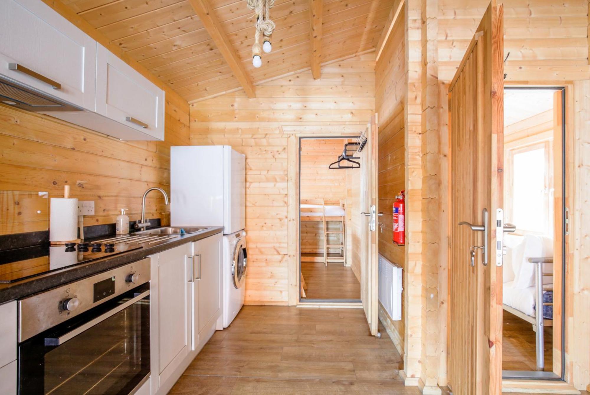 The Baltic Cabin - Cains Brewery Village Ліверпуль Екстер'єр фото